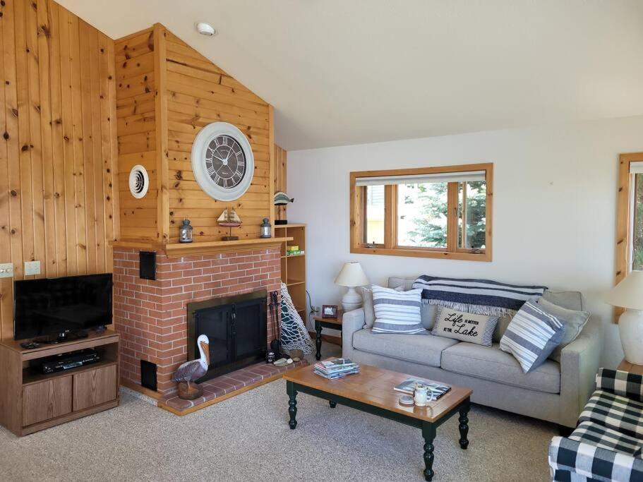 Cozy Cottage On خليج مورو المظهر الخارجي الصورة